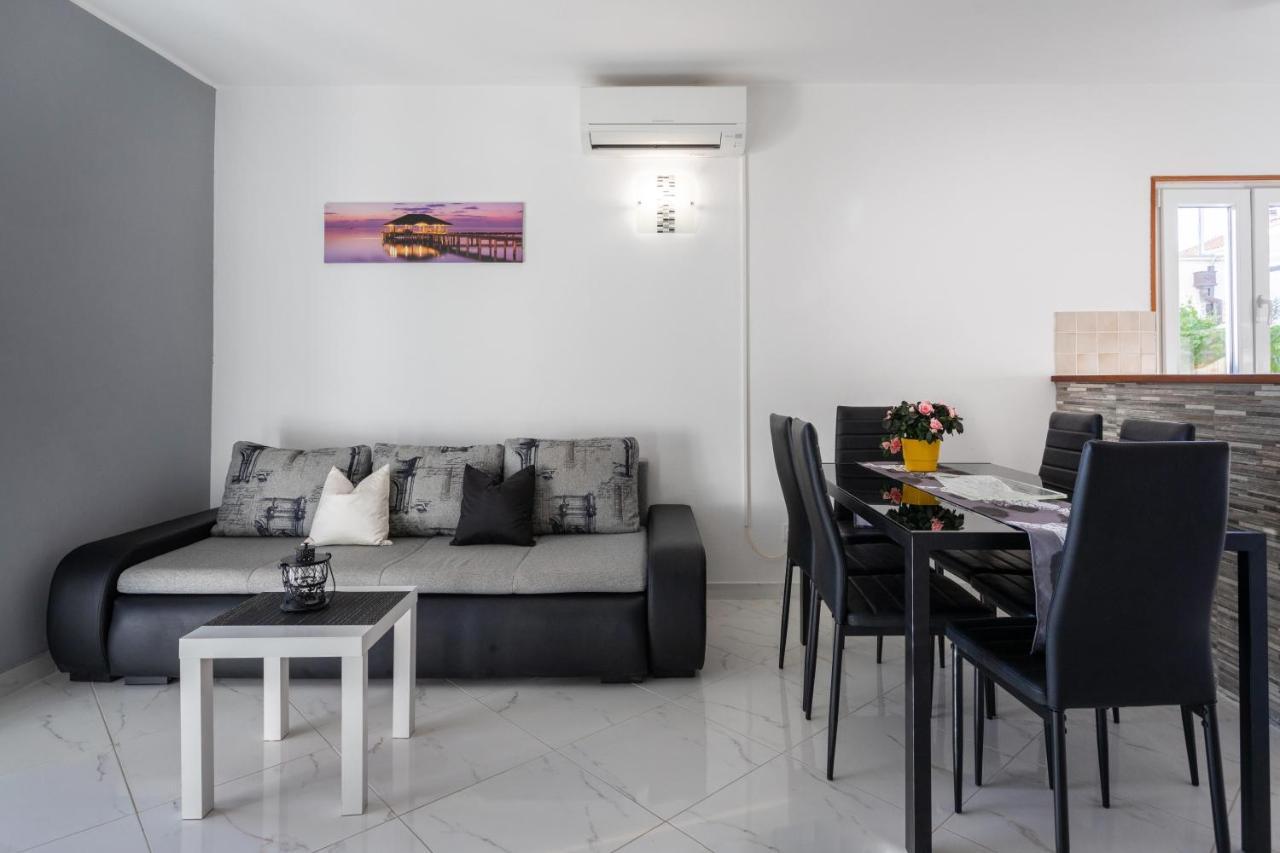 Apartment Marin Jadrija Exterior photo